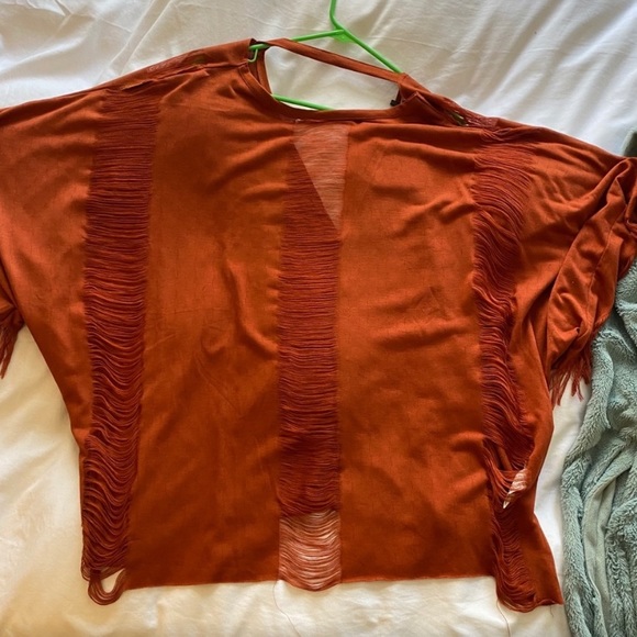 Zara Boho Fringe Top - Picture 3 of 3